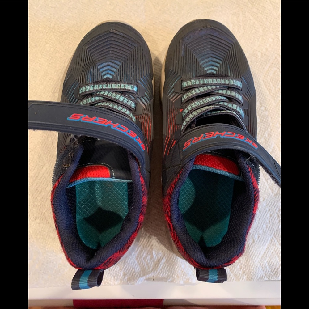 Boy’s Sketchers shoes size 12, like new